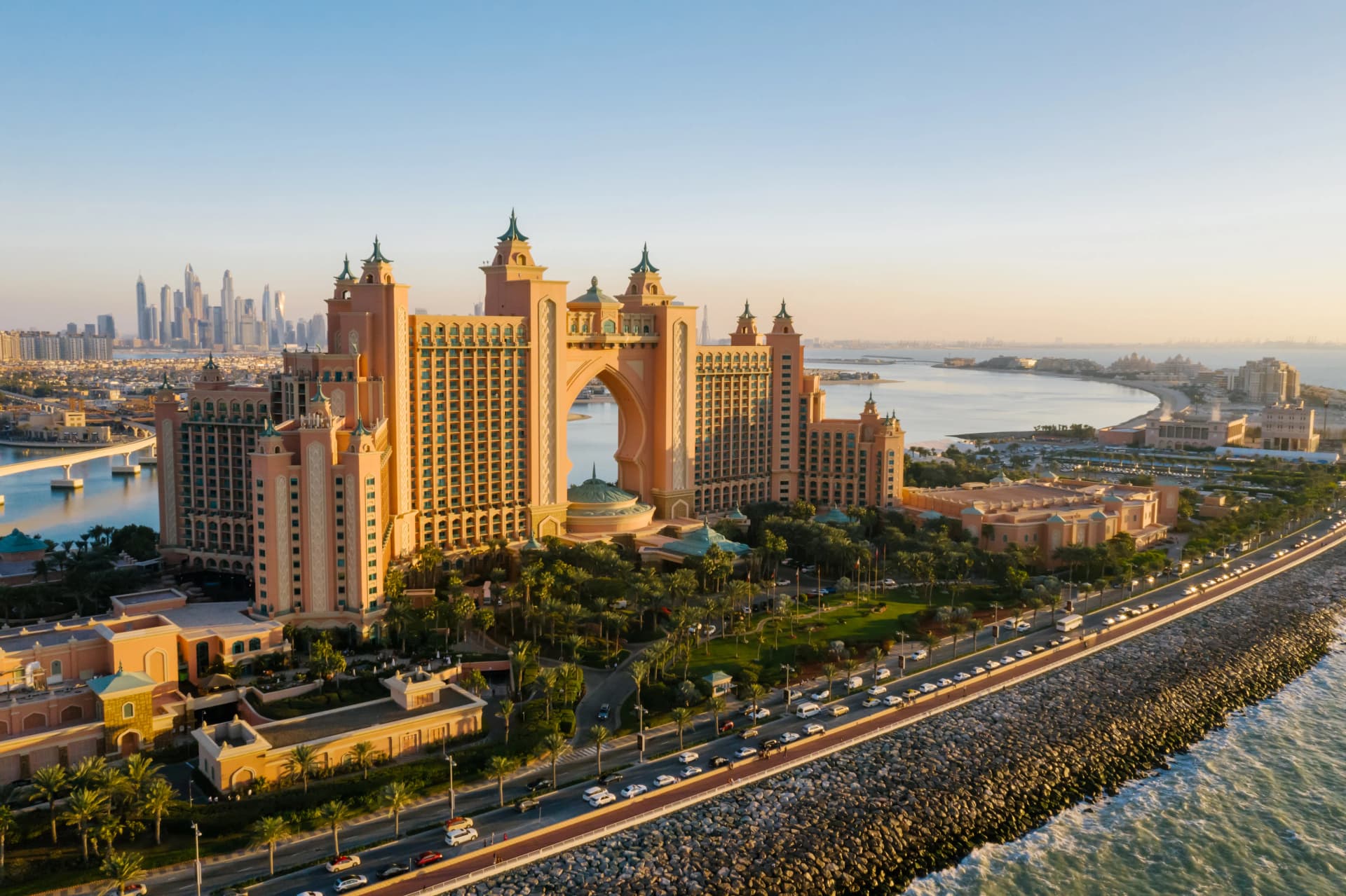 Dubai Tourist Visa: Requirements, Processing Time & Tips